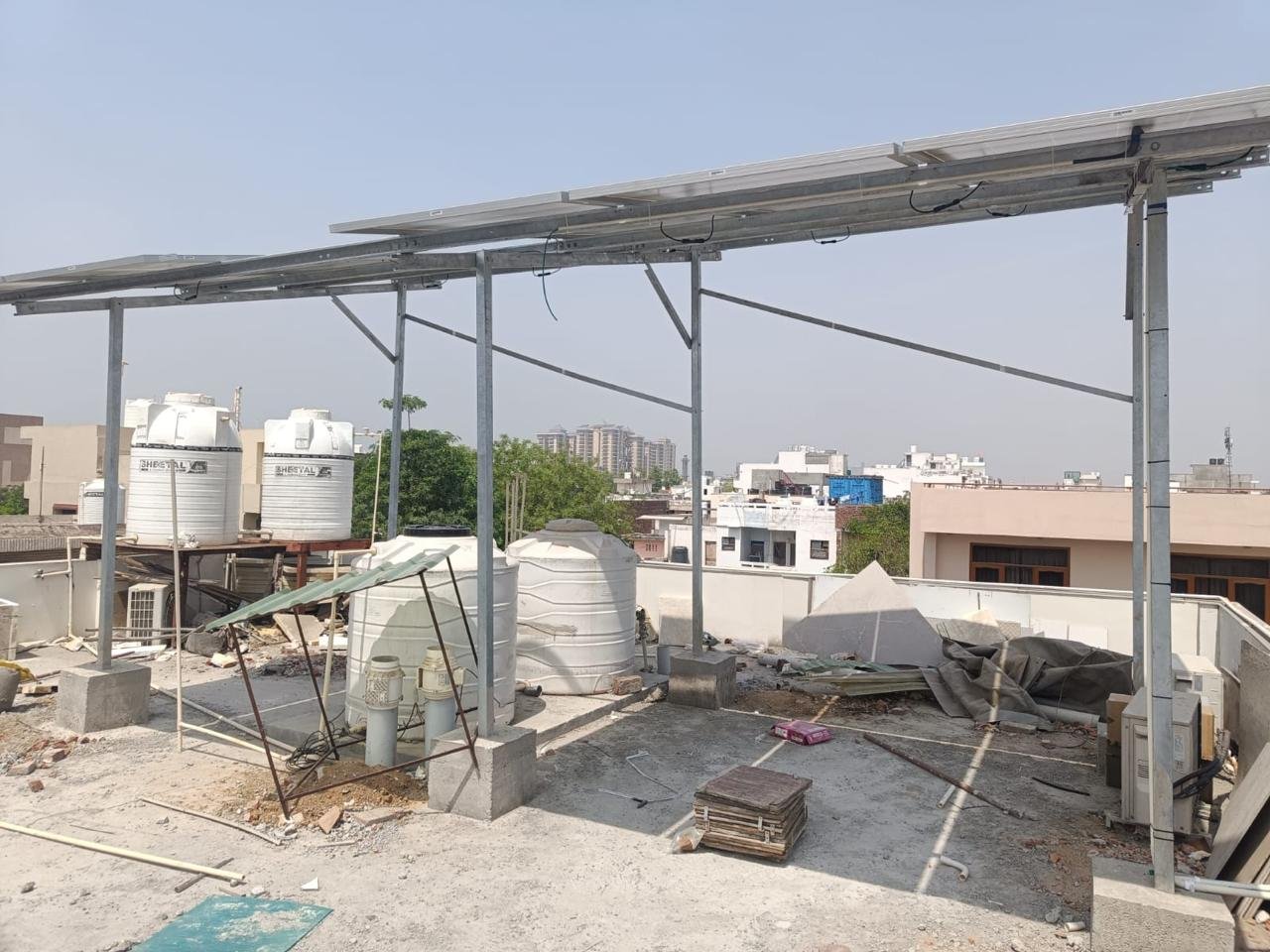 Residential rooftop solar installation